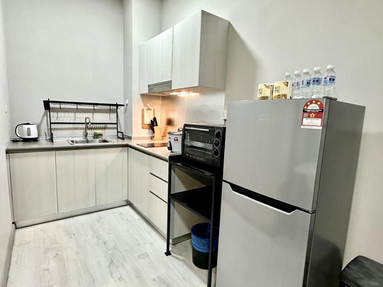 L Homestay Jesseltonquay Jq Kk City亚庇市区中心民宿2房1厕 Кота-Кінабалу Екстер'єр фото